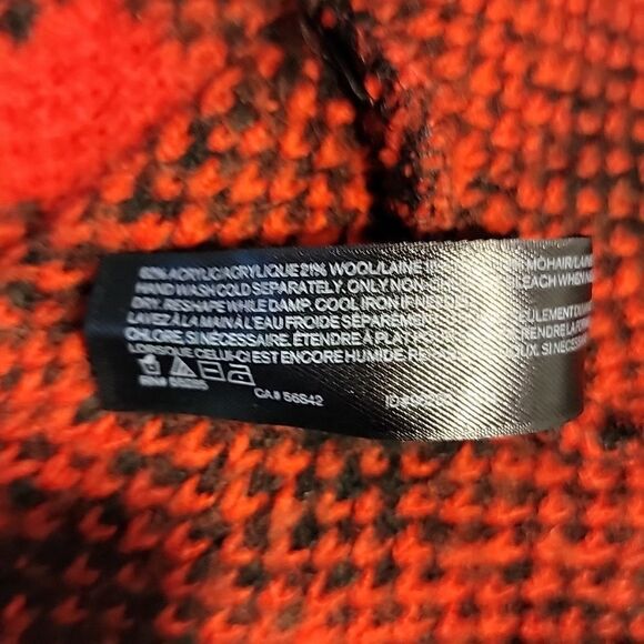 Express red and black plaid infinity scarf - Picture 8 of 8